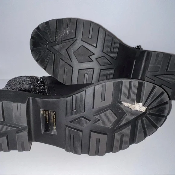 Ladies Sz 5 DV Brand Adorable Black Booties With Sequin Back Girls Sz 3 boots - Picture 5 of 9